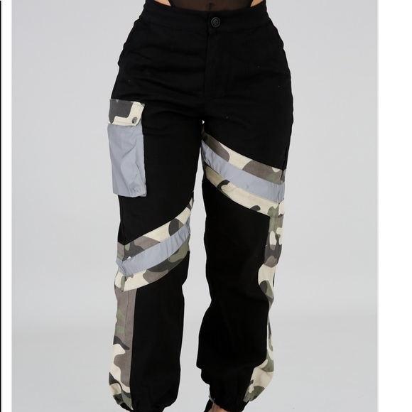 🍀 𝔹𝕒𝕥𝕥𝕝𝕖 ℂ𝕒𝕞𝕠𝕗𝕝𝕒𝕦𝕘𝕖 ℂ𝕒𝕣𝕘𝕠’𝕤 - Picture 3 of 7